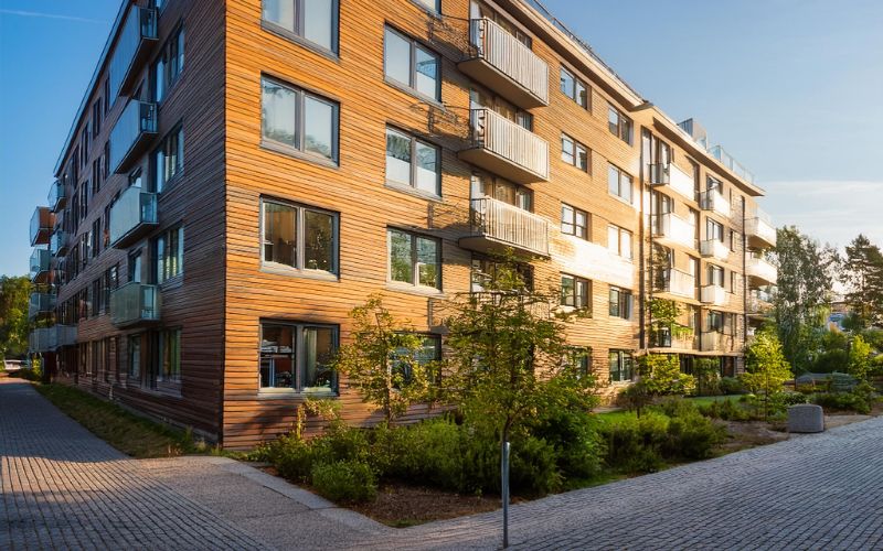 25. Nybyggd tvattpelare i kallare till BRF