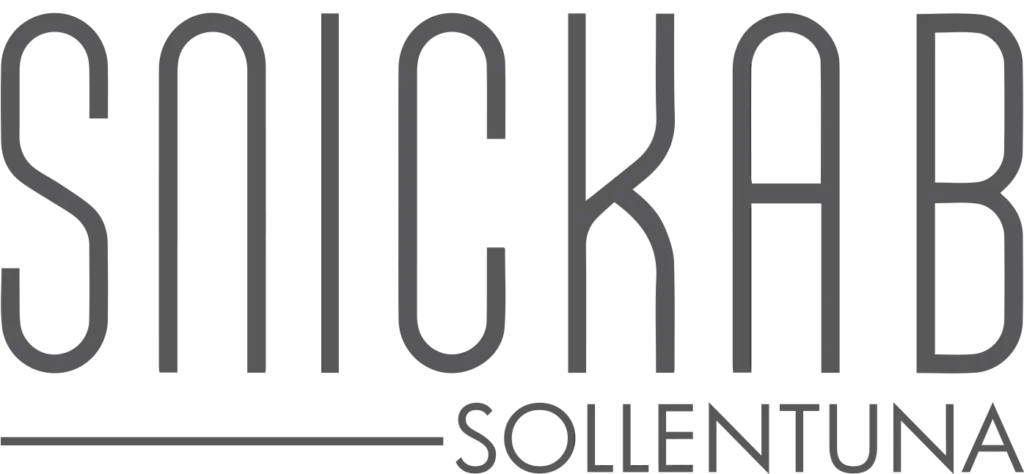 Snickab white bg